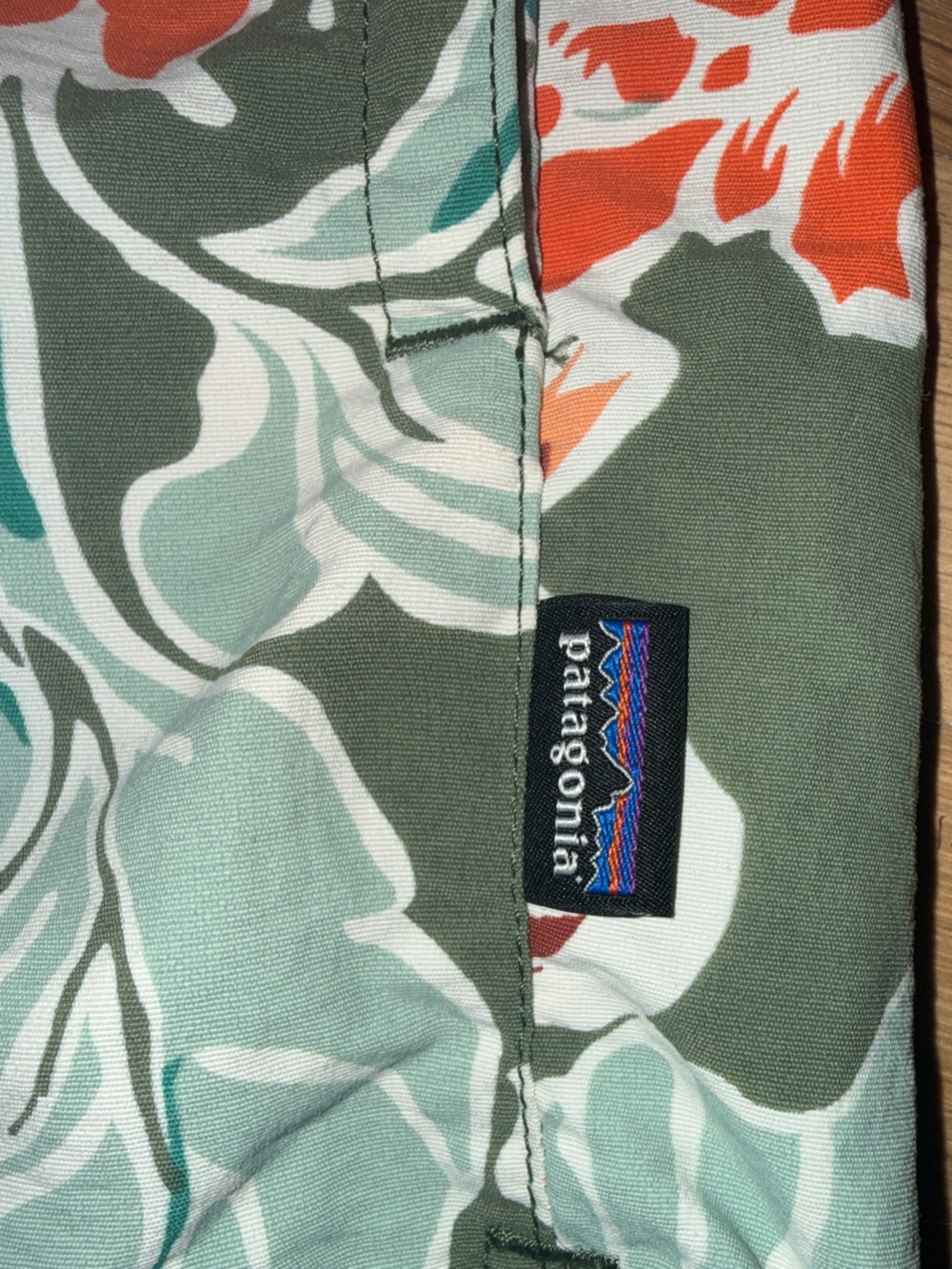 Patagonia Floral Print Womens Baggies L - Picture 2 of 4
